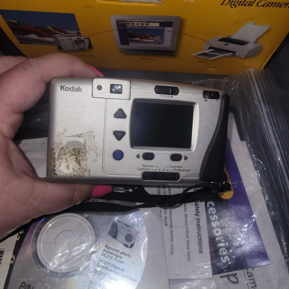 KODAK DC215 ZOOM VINTAGE DIGITAL CAMERA W/BOX CABLES MANUALS USED WORKS